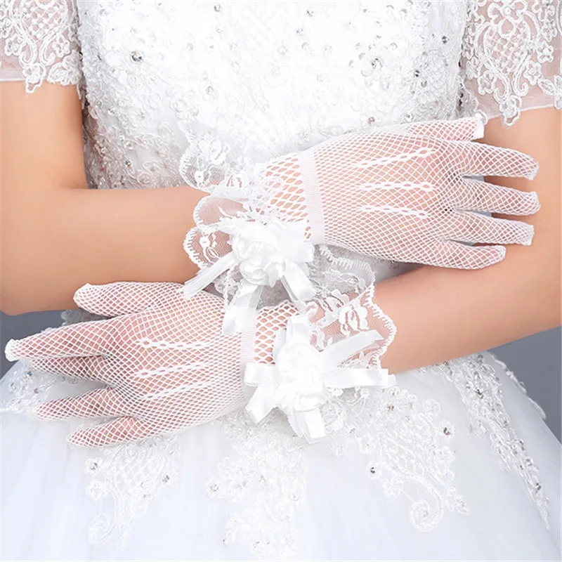 JaneVini 2019 Elegant Cheap Lace White Bridal Gloves Full Finger Wrist Length Short Women Hand Gloves for Wedding Accessories