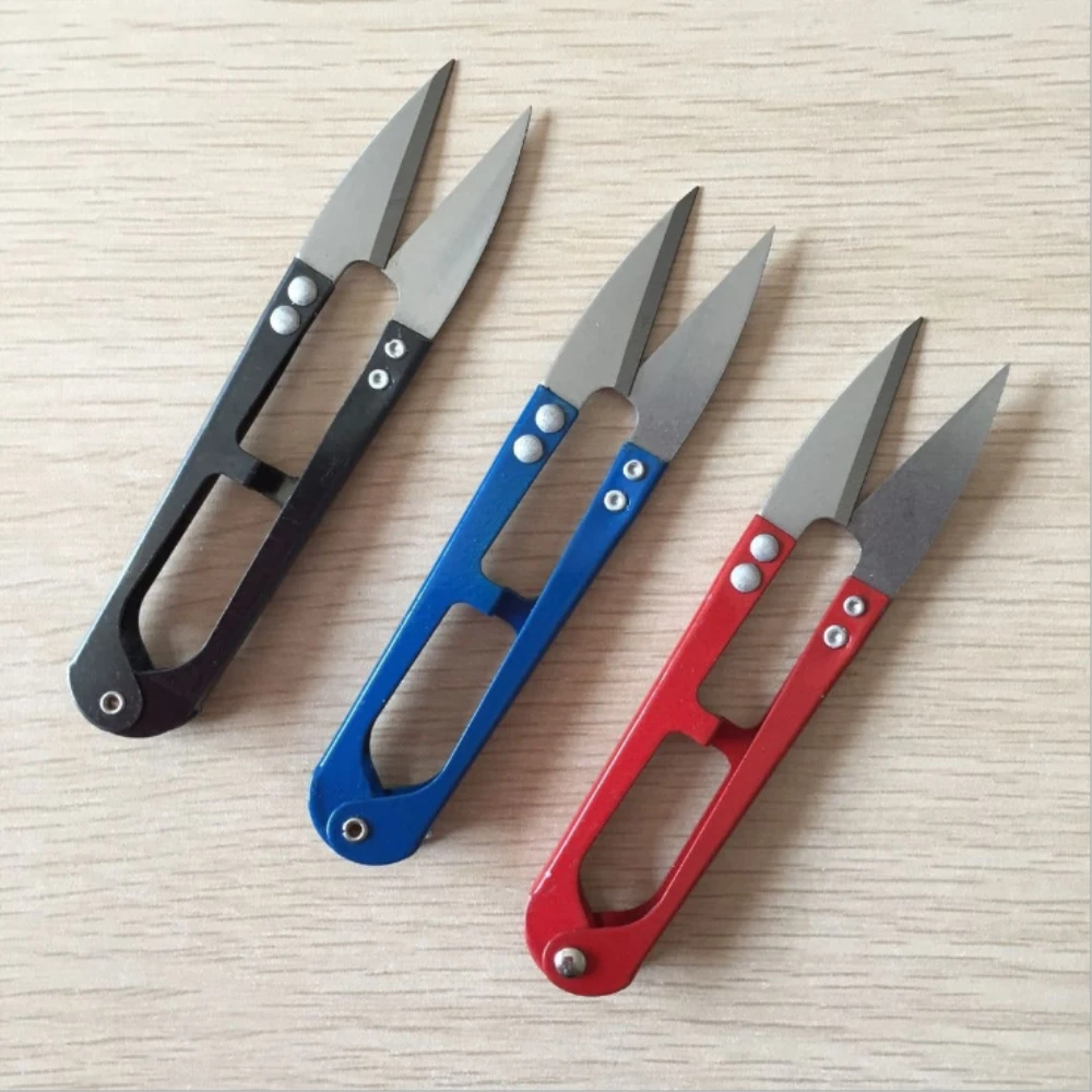 Tijeras de pesca en forma de U – Mini corta líneas profesional