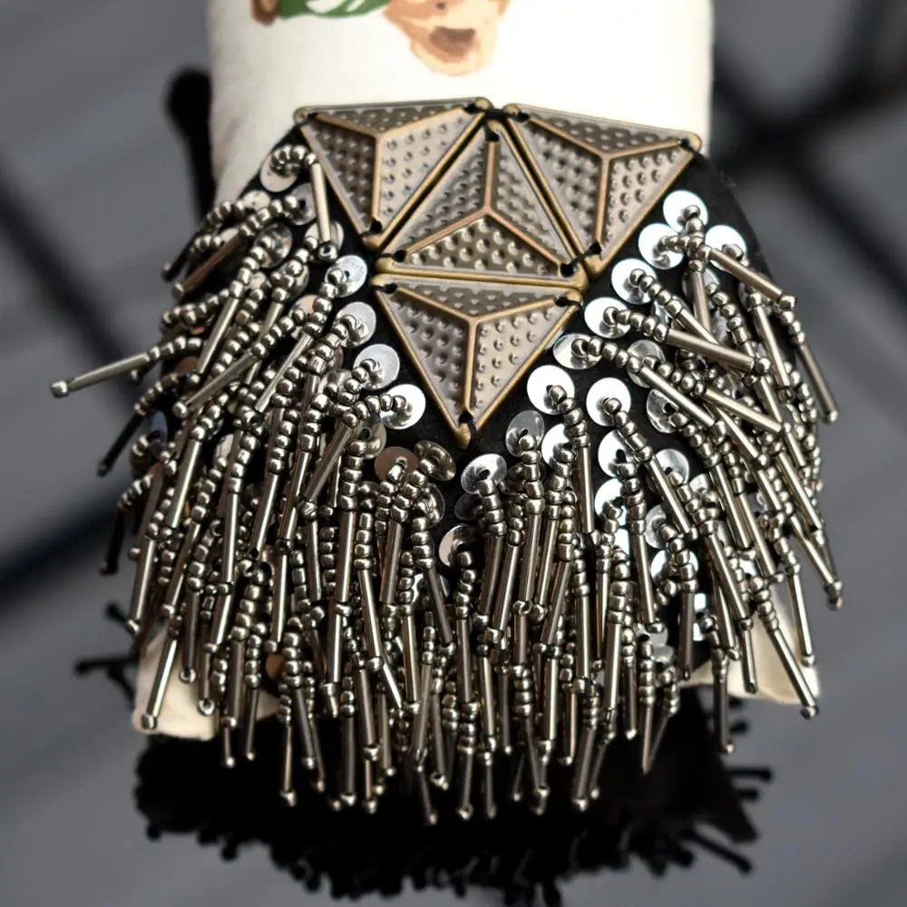 Handmade epaulette jewelery tassel big shoulder brooch epaulet , epaulettes spikes/escapulario blazer accessories/pin