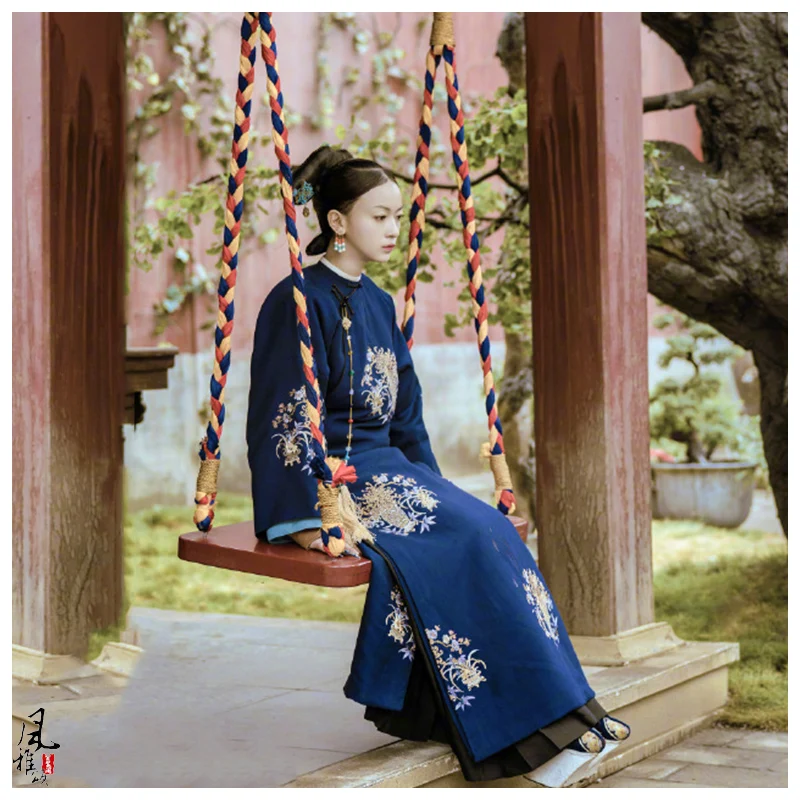 Dark Blue Embroidery Chrysantheum Wu JinYan Wei Ying Luo Qing Dynasty Princess Costume Hanfu for TV Play Story of YanXi Palace