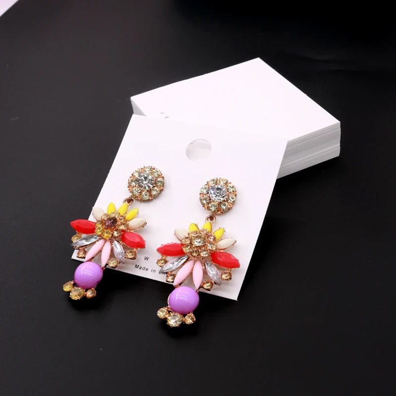 Boucles d'oreilles imprimées personnalisées, 8x8cm, 100 pièces, cartes à la mode dans emballage et exposition de bijoux, cartes créatives et fraîches