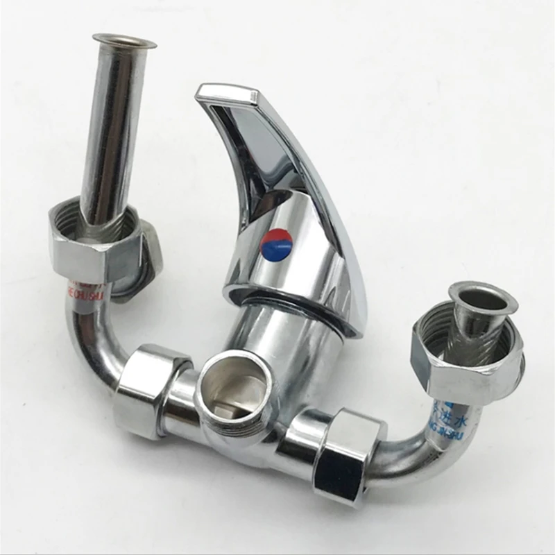 1pc Bathtub Faucet Brass 2-Function Outlet Wall Mounted Bath Shower Faucets Mixer Tap Chrome Finished