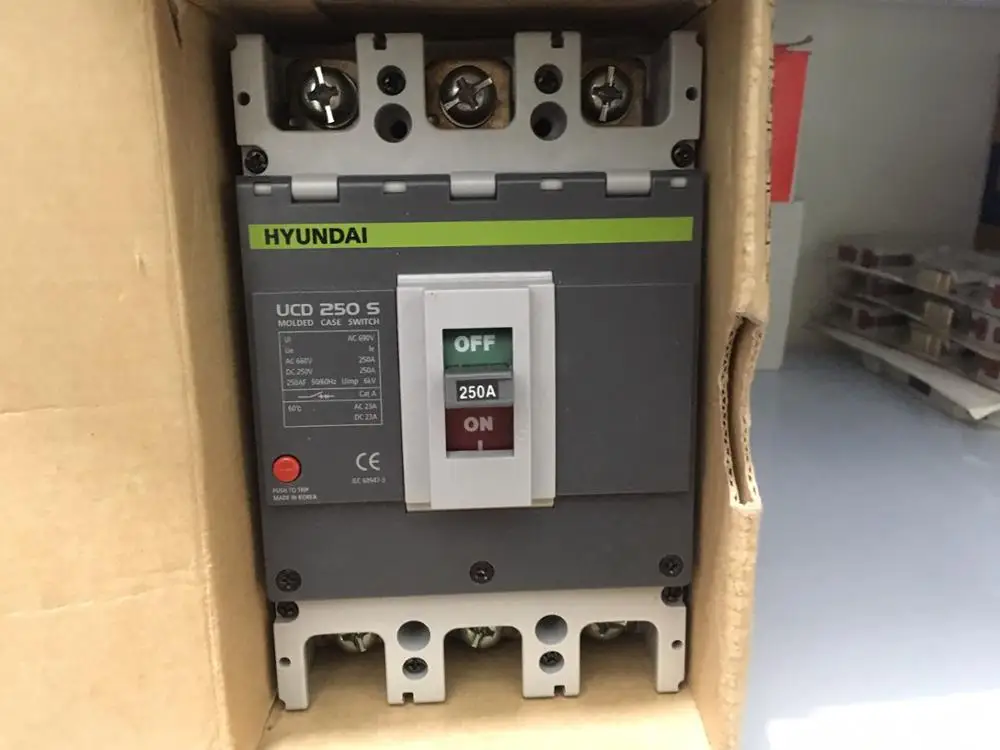 

HYUNDAI Modern Molded Case Circuit Breaker UCD250S, 250A 3 Phase Ship Special Brand New Original 1 piece