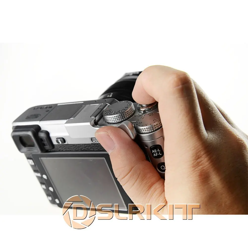 DSLRKIT Thumb Up Grip for Fujifilm X-E1 X-M1 X-A1 X-E2 X-Pro1 (Silver)