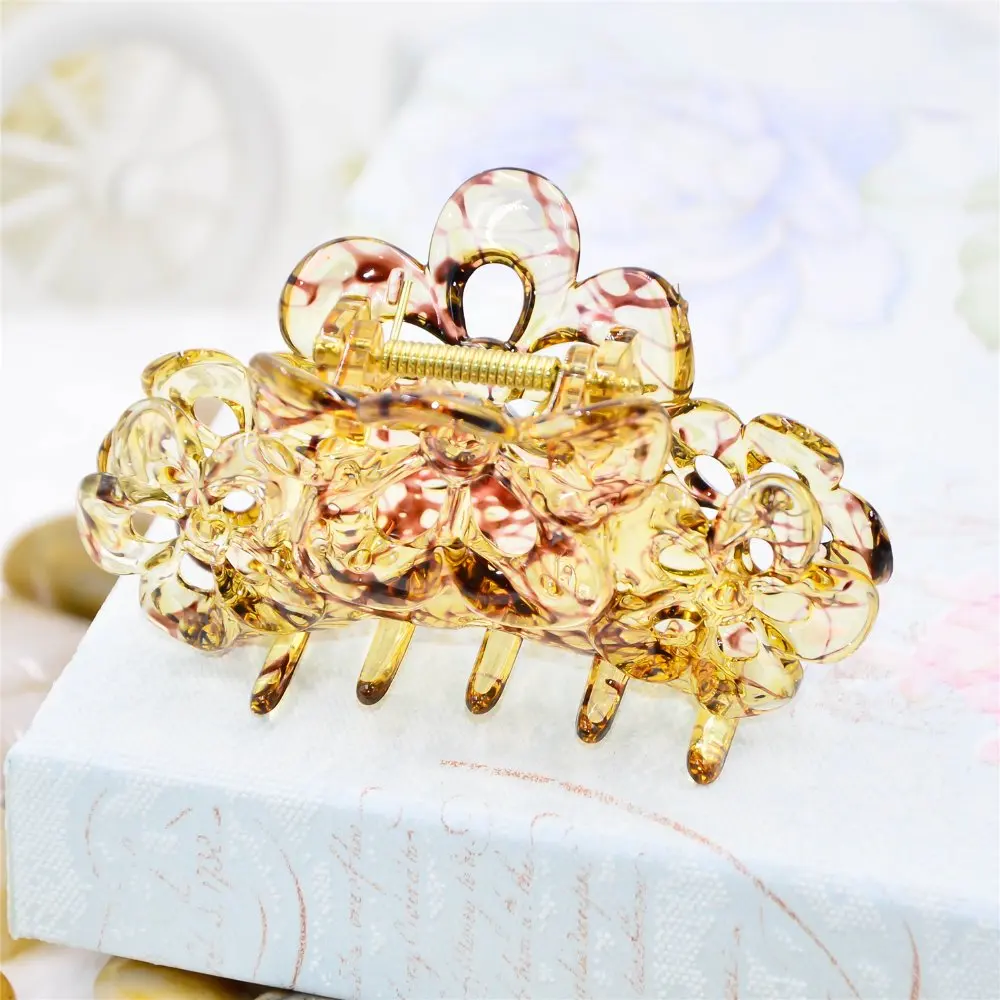 Women Plastic  Hair Jaw Clip Fashion Hair Claw Black Hairpin Hair Accessories for Female Simple Hair Crab Grip Clamp