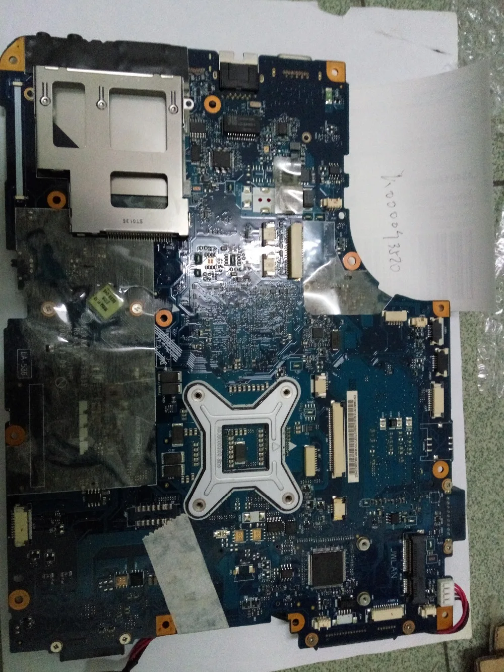 LA-5361P k000093520 hm55 l500 a500 connect board verbinden mit motherboard getestet durch system lap connect board