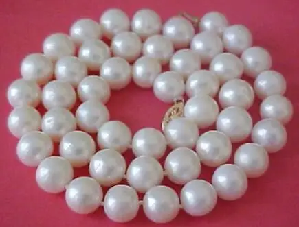 

New 9-10MM AA+ WHITE Freshwater PEARL NECKLACE 18''