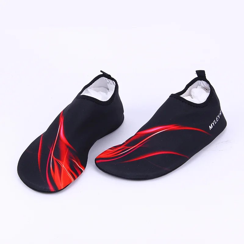 Couple Wading Shoes For Men Beach Sneakers Shoes Skiing Swim Shoes Barefoot Male Shoes Upstream Patch Soft Diving Shoes Swimsuit