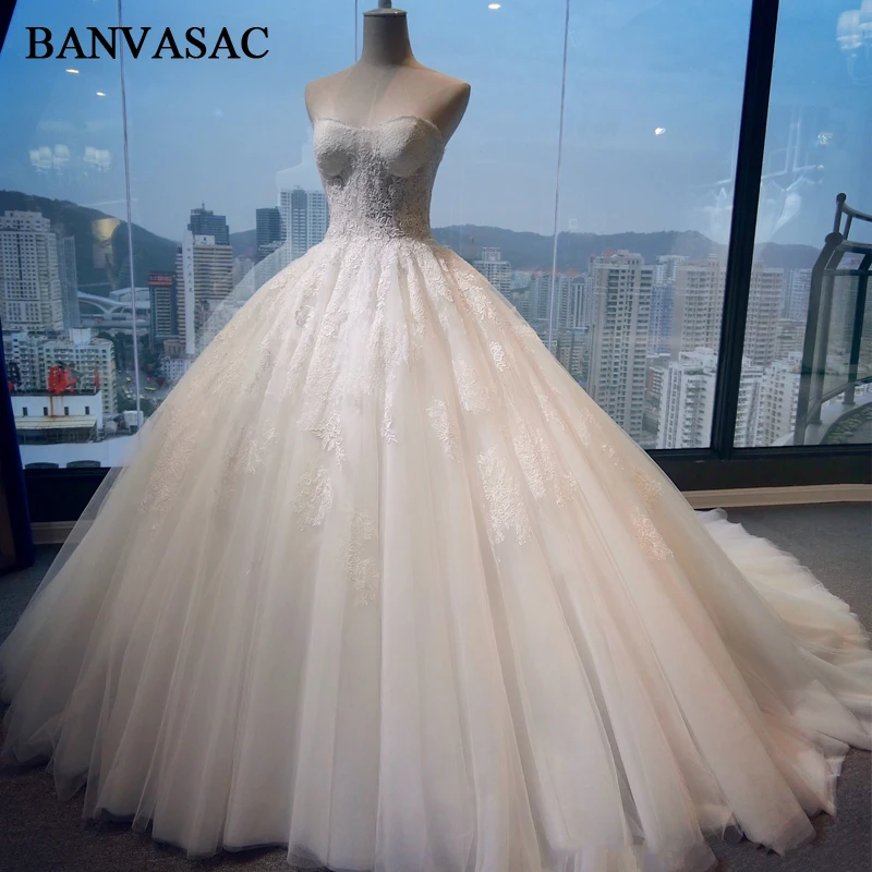 

BANVASAC Real Photos Ball Gown Strapless Plus Size Embroidery Wedding Dresses Lace Appliques Court Train Bridal Dresses