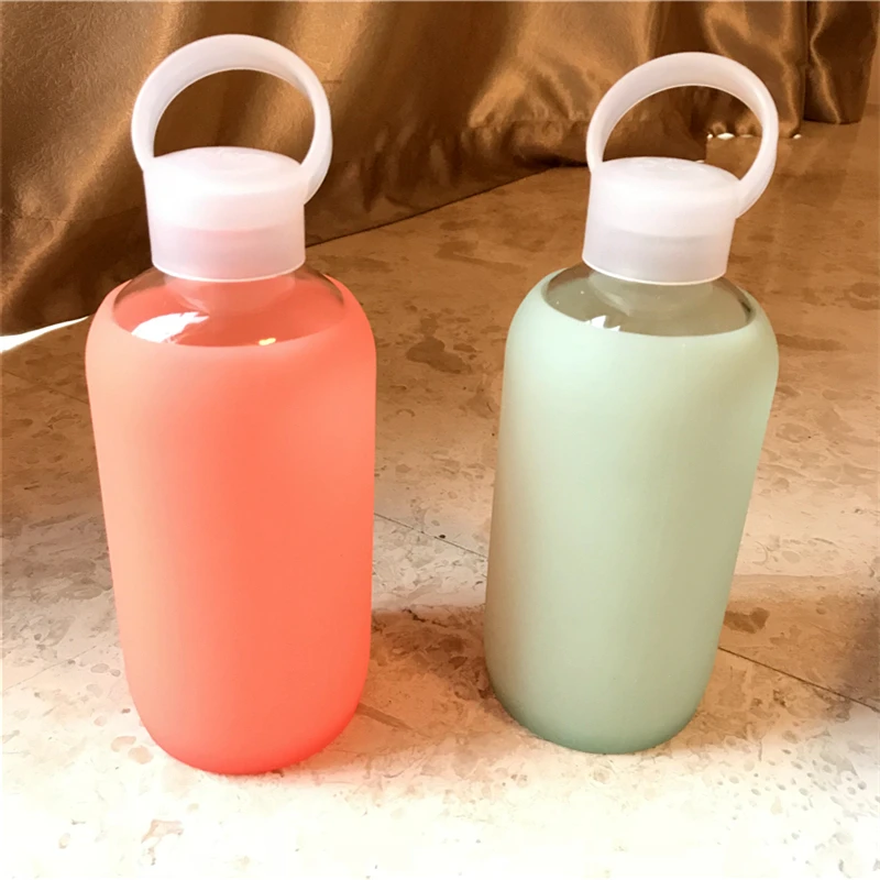 Arshen Fashion Colorful 500mL Glass Water Bottle Glass Beautiful Gift Women Water Bottles with Protective Silicon Case Tour Camp