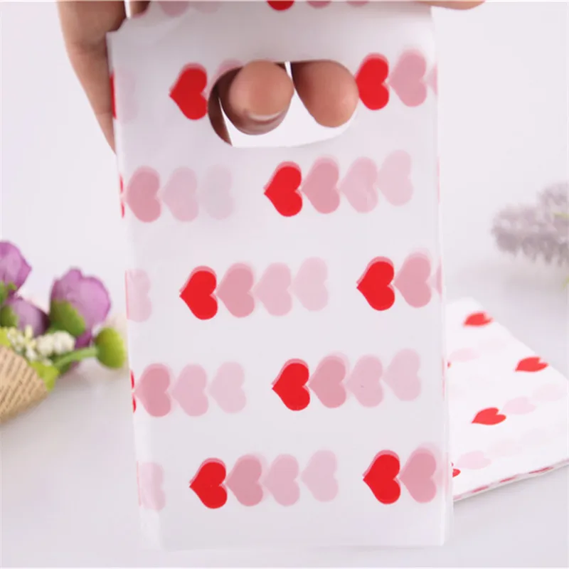 New Design Wholesale 50pcs/lot 9*15cm Mini Wedding Candy Pouches with Small Red Heart for lipstick Packaging