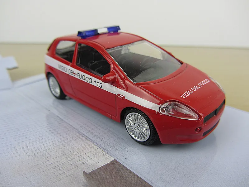 High simulation Fiat 500, Alpha model,1:43 alloy car toys, metal castings,collection toy vehicles,free shipping