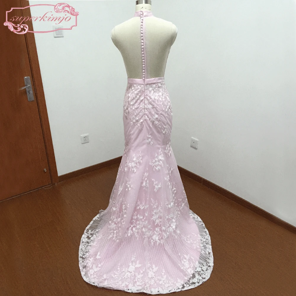 Vestidos cor-de-rosa de baile, gola alta, rendas, corte, cauda de sereia, trem, noite, árabe real