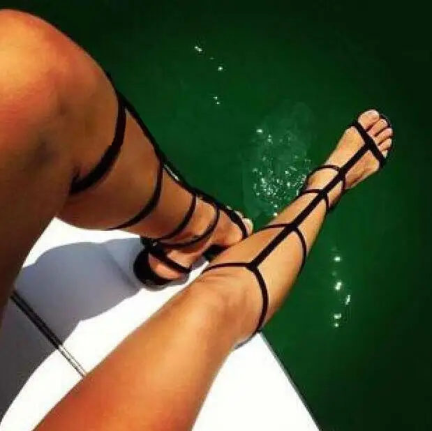 Black Leather Straps Women Concise Style Sandals Sexy Oepn Toe Ankle Buckle Ladies Flat Sandals Knee High Gladiator Shoes