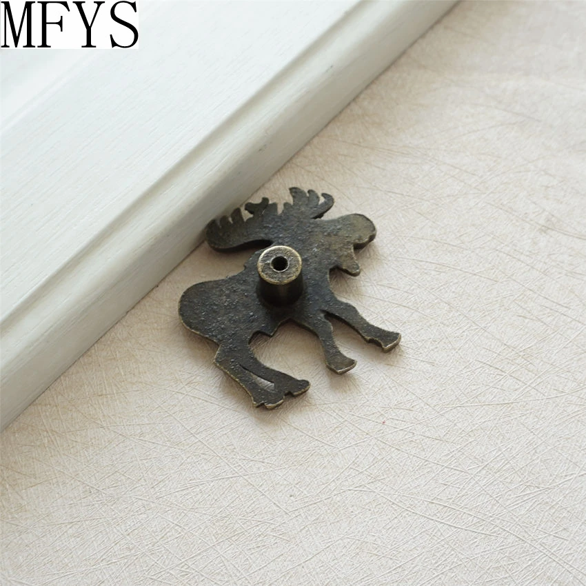 Vintage Handles for Cabinets and Drawers Elk Shape Furniture Handle Antique Bronze Drawer Dresser Pulls Cupboard Wardrobe Knobs