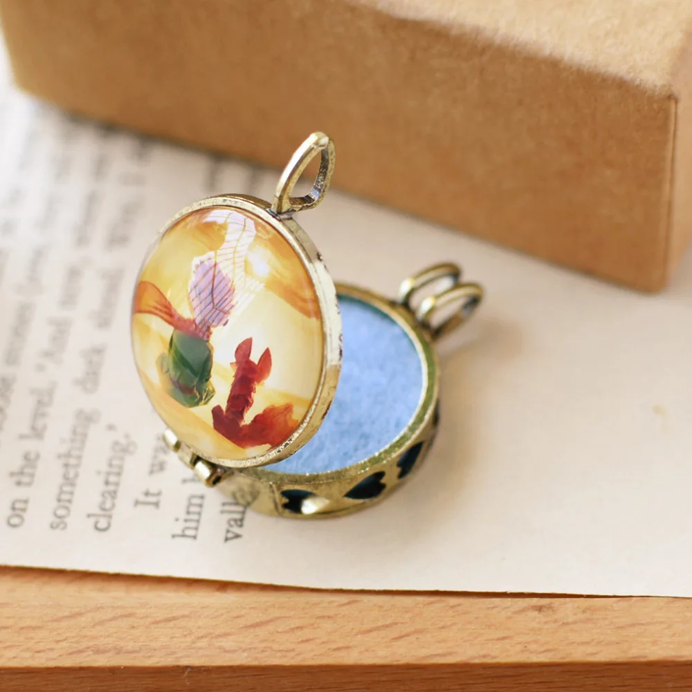 Long Rope Chain Loket Frame Vintage Fairy Tale Le Petit Prince with Fox Pendant Necklace For Children Girls Kids Gifts