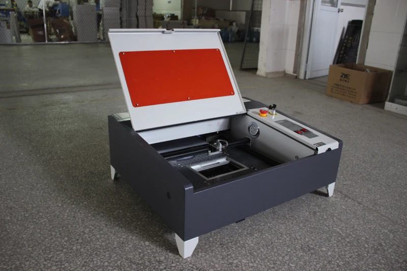 Cina Grosir CNC Cutter Mesin Pemotong Otomatis/Mobil Kulit Laser Mesin Ukiran