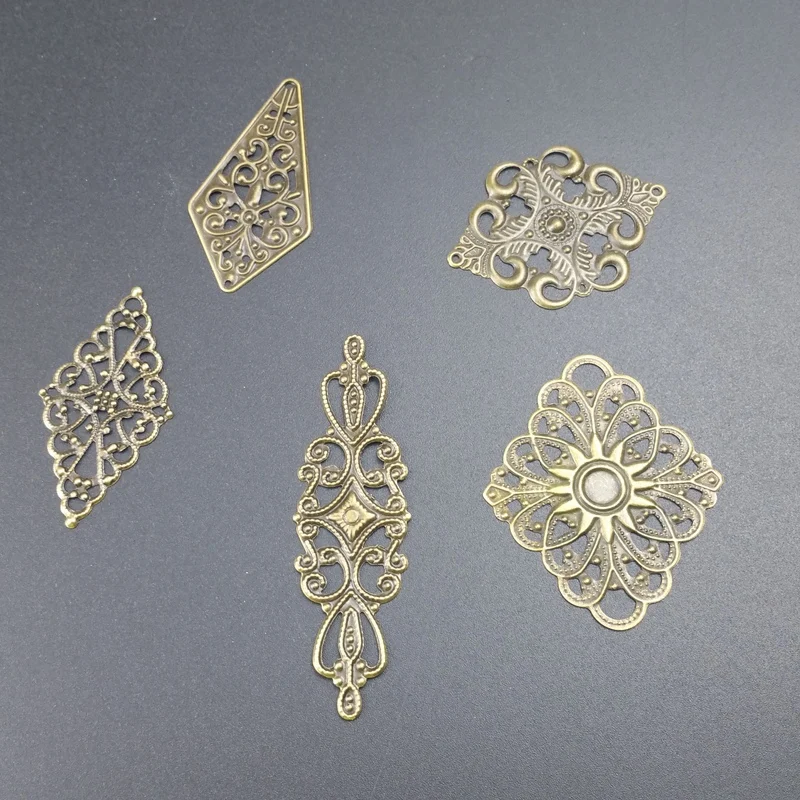 10-20 pcs/lot  lozenge  Metal Filigree Flowers Slice Charms base Setting Jewelry DIY Components Findings