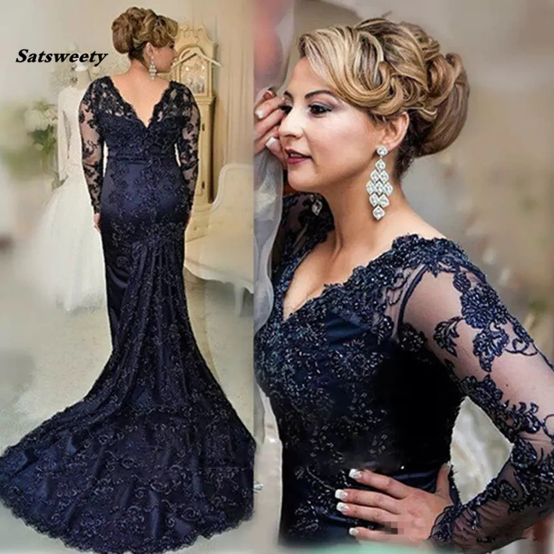 

New 2024 Navy Mermaid Mother's Dresses Plus Size Lace Mother Of the Bride Dresses Long Sleeves Formal Evening Gown with Beaded