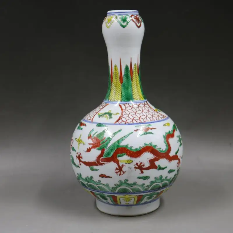 

Daming Jiajing year blue and white multicolored cloud dragon pattern garlic vase antique home decoration porcelain ornaments