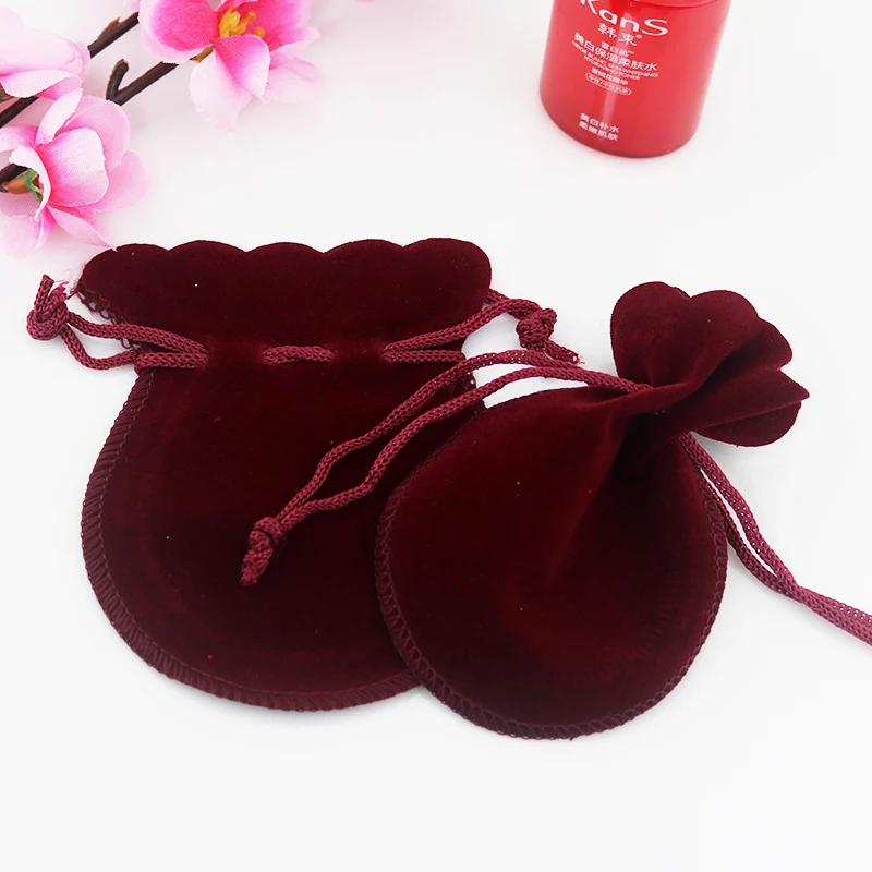 100pcs/lot Deep Red Velvet Bags 8x10cm Small Pouches Jewelry/MP3 Packaging Bags Christmas/Candy/Wedding Gift Bags Free Shipping