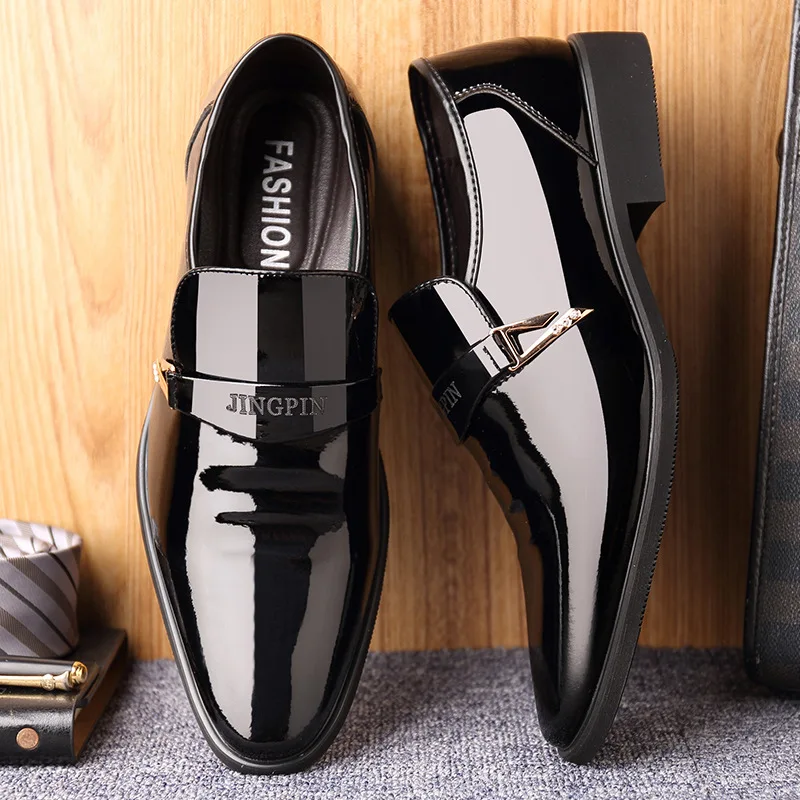 Men Dress Italian Leather Shoes Slip On Fashion Men Leather Moccasin Glitter Formal Male Shoes Pointed Toe Shoes For Men