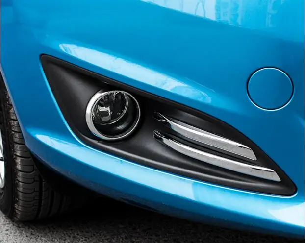 4pcs/set Car Front Fog Lamp Refitting Strips ABS Chrome Quality Sticker For Ford Fiesta MK7 Accessories