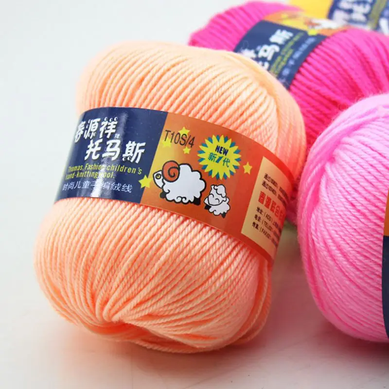 High Quality 50g/ball  135 metre Cheap Knitting Yarn China Crochet Organic Baby Wool Yarns Skein Eco-Friendly Dye