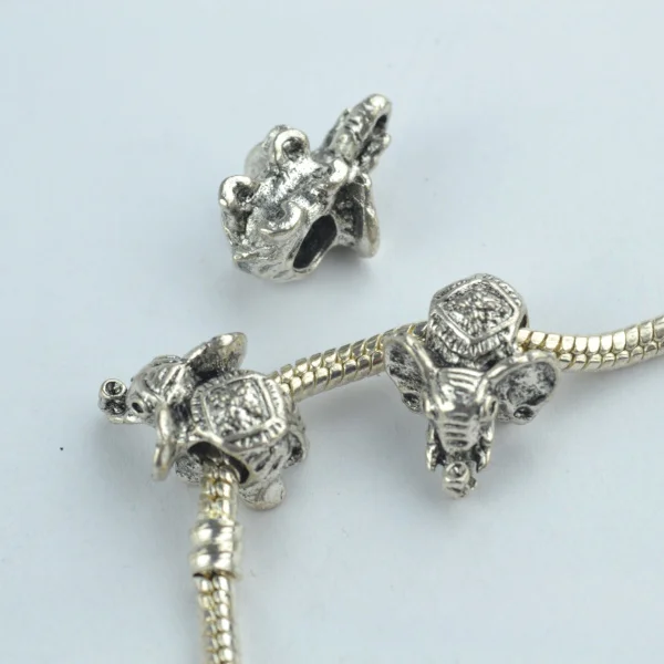 8 pcs alloy beads Elephant charm tibetan silver diy beads for European bracelet jewelry making 1835