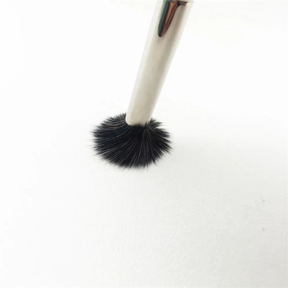 Duo Fibre Tapered Blending Brush 286S - Very-Soft Bristle Eyeshadow blending Highlighting Brush -Beauty Makeup Application Tool