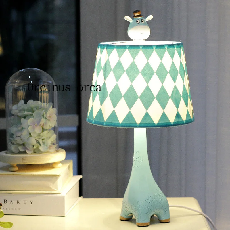Cartoon creativity giraffe lamp children bedroom bedside lamp simple modern warm and lovely table lamp free shipping