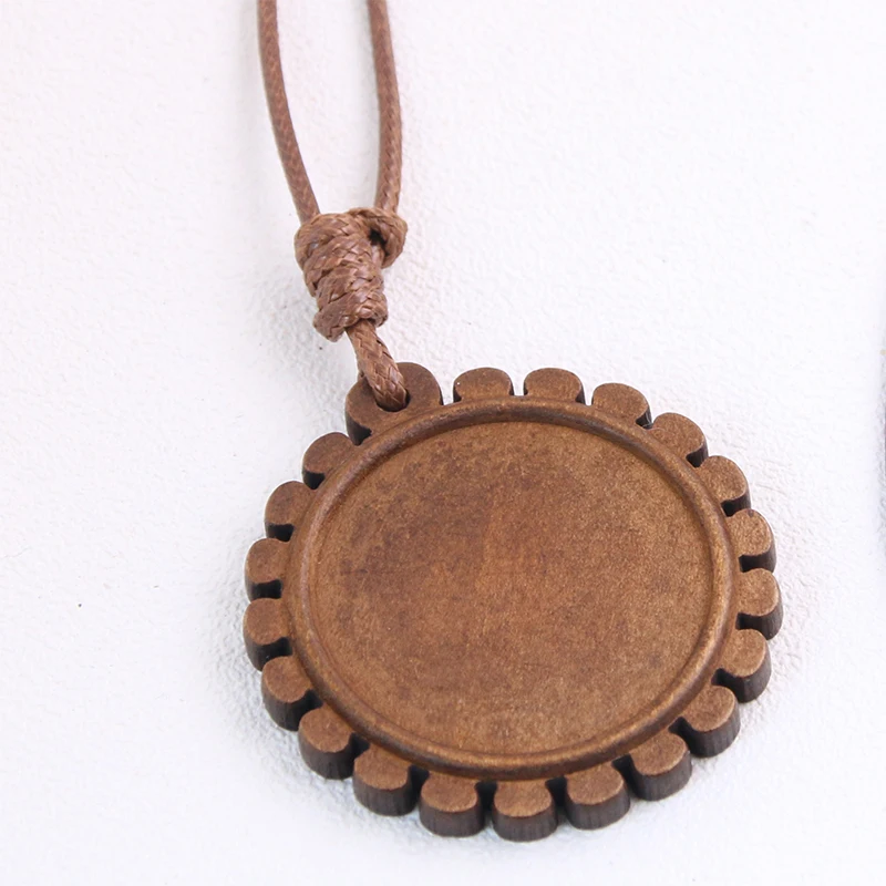 1pcs 25/30mm  Inner Size Wood Cabochon Settings Blank Cameo Pendant Base Trays With Leather Cord For Jewelry Necklace Making