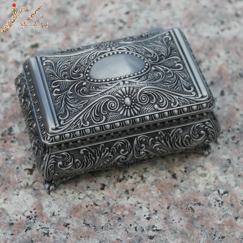 

Pewter Plated Flower Engraved Metal Jewelry Box Zinc Alloy Trinket Gift Box Nice Jewellery Case