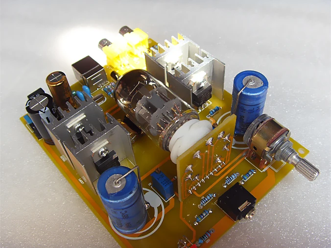 DC24V 6N11 VMOS tube USB CM102 decoding class A HI-FI Tube amp amplifier board Free driver