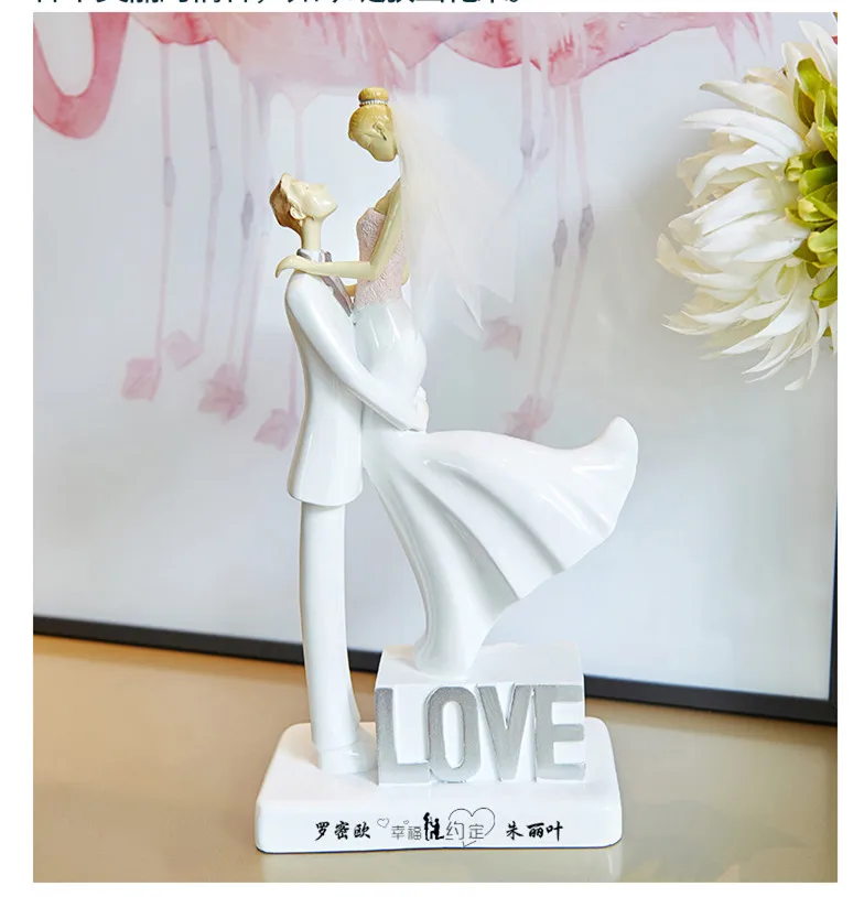 

high quality Personalized Love Cake Topper Bride and Groom Wedding Cake Topper couples figurines Custom Name for you