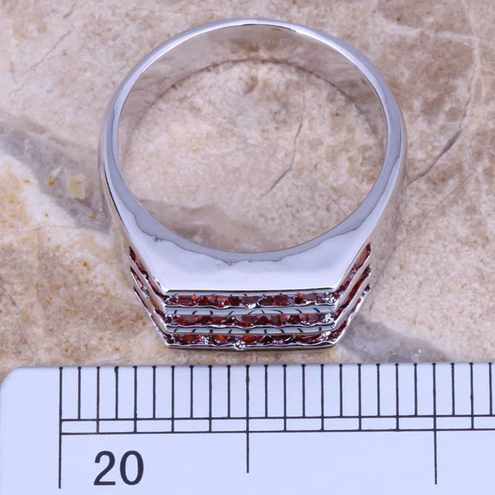 Superb Red Garnet Silver Plated Ring Size 6 / 7 / 8 / 9 E200