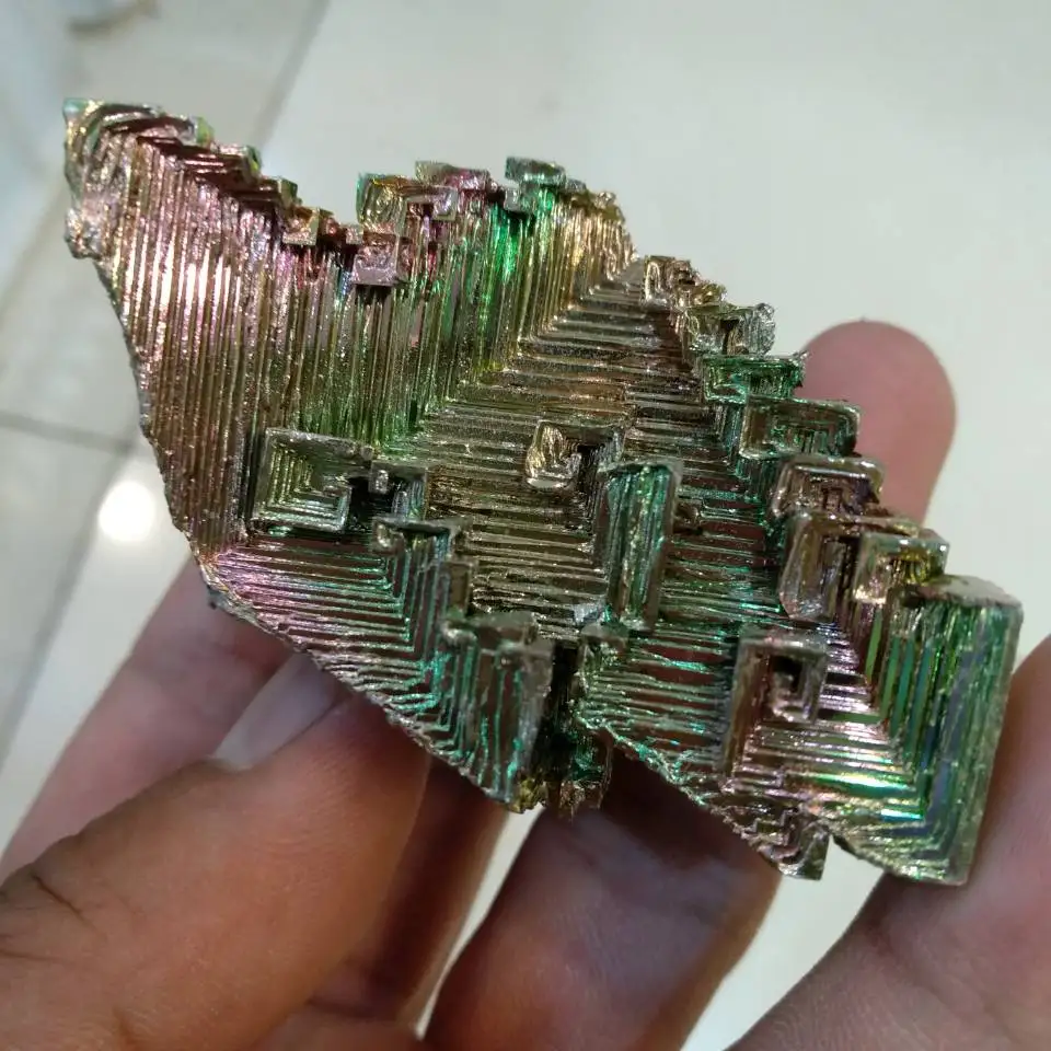 1pcs 200g Beautiful rainbow bismuth specimen crystal ore healing mineral product