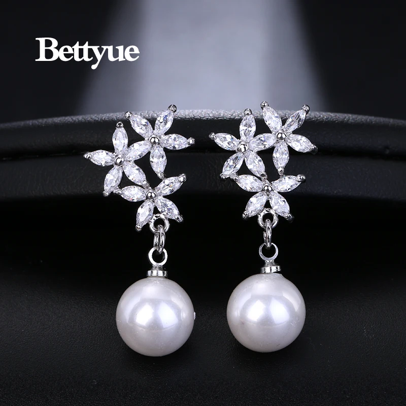 Bettyue Brand Charm Fashion Luxury White Gold Color Cubic Zircon Flower Shape Jewelry Earrings For Woman Wedding Party Gifts