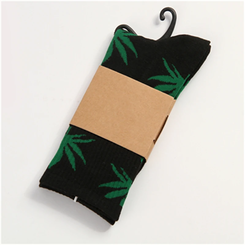 

18 color series style couple four season socks high quality maple leaf pattern street wind fashion leisure complex lovers socks