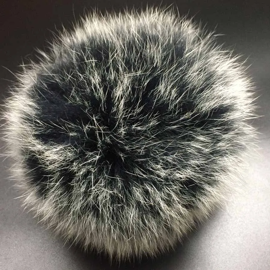 Große 14–15 cm bunte weiße natürliche Waschbär-Fuchs-Pompons, luxuriöse Pelzbälle für Strickmütze, Mütze, Wintermützen, Echtpelz-Pom-Poms – Detail 18