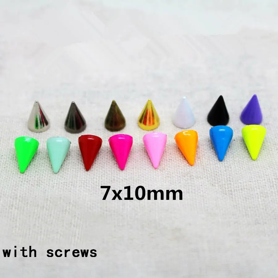 50 zestawów 7 * 10 mm stożkowe kolorowe szpilki i kolce do ubrań DIY rzemieślnicze nity odzieżowe do skórzanych torebek buty Tachuelas Ropa