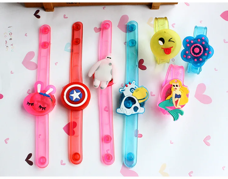 Reloj luminoso de dibujos animados para niños, pulsera con iluminación LED, regalo de cumpleaños, decoración de fiesta