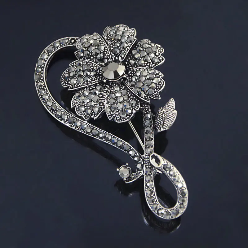 Utei Jewelry Amazing Black Color Brooch Fantastic Crystal Rhinestone Flower Broach Pin For Women And Men Awesome Apparel Pin