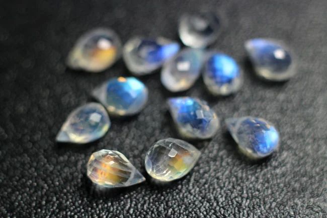 5pieces loose beads white blue rainbow moonstone drop faceted 7-9mm for DIY jewelry making   FPPJ wholesalenature