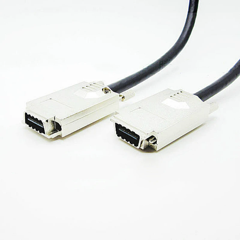 SFF-8470 to SFF-8470 CX4 INFINIBAND SAS Metal screw 0.5 meter