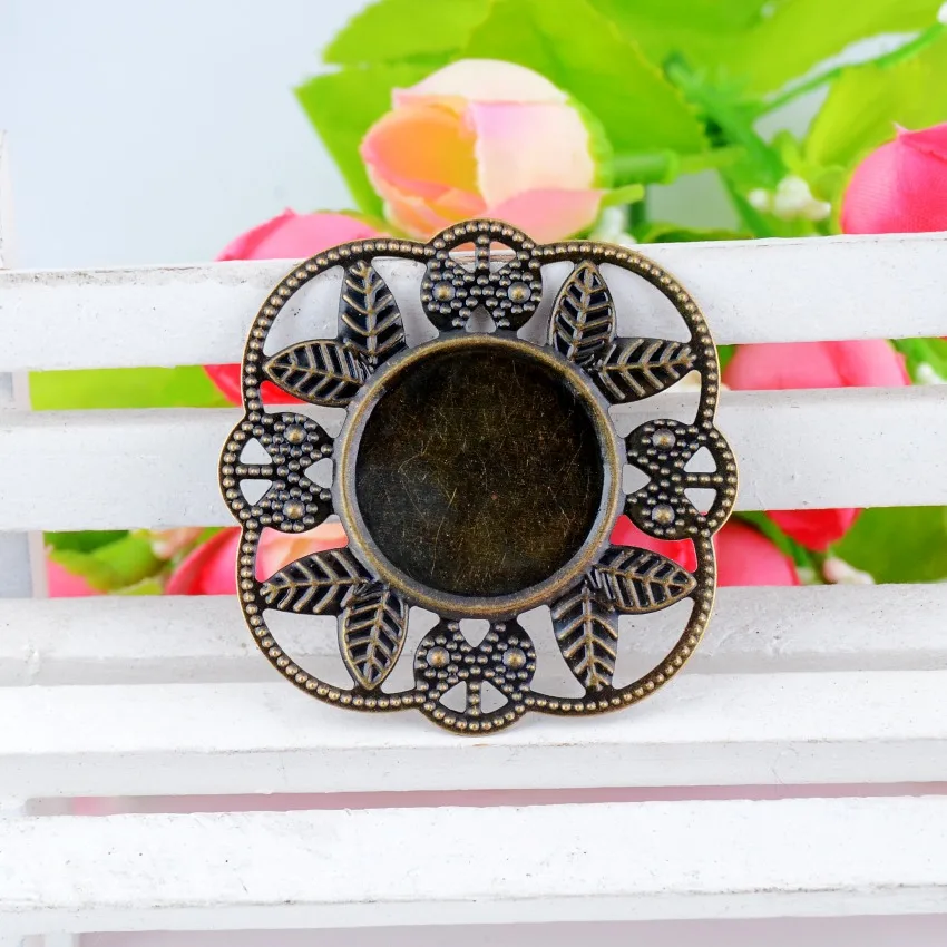 Free shipping Retail 5Pcs Antique Bronze Filigree Cameo Frame Settings Wraps Connnector Embellishments 4.2x4.2cm F0461