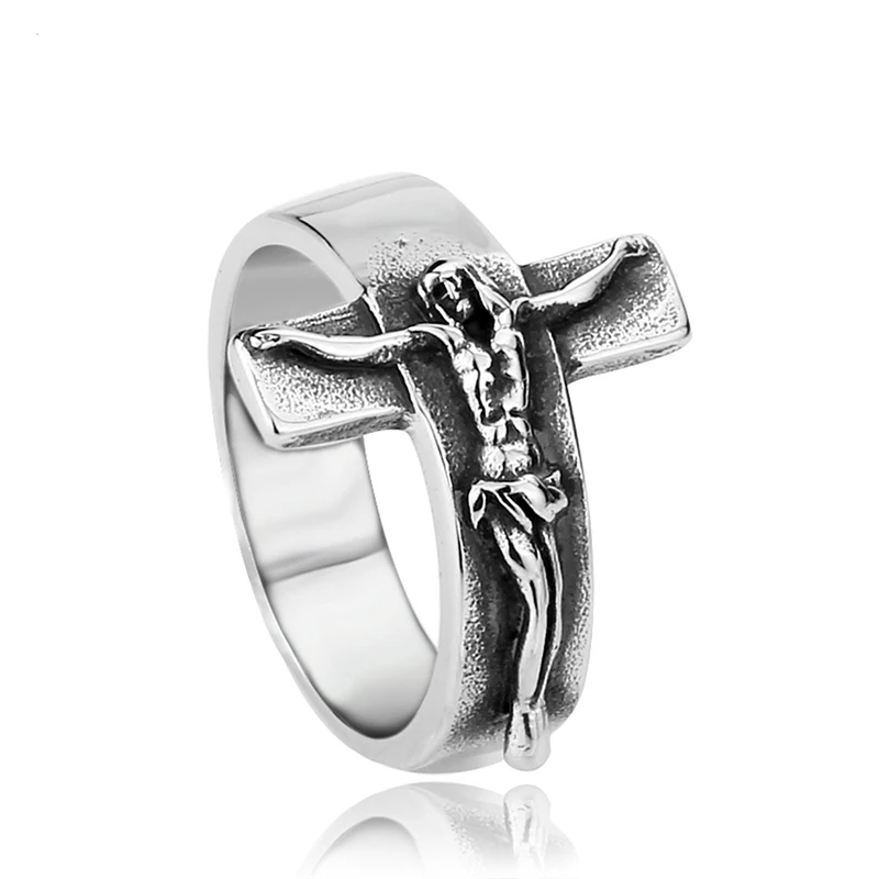 Inri Ring: Il Anello Cristiano che Unisce Fede, Stile e Resistenza