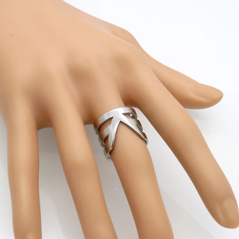Latest Design V Rings Fashion Jewelry For Women Stainless Steel Gold Color anillos For Wedding Engagement HOT Sale