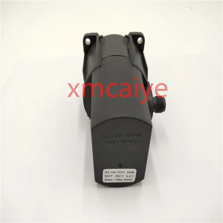 

R2.144.1121 1.5N Gear Motor High Quality SM74 SM52 PM52 Offset Printing Machine Parts