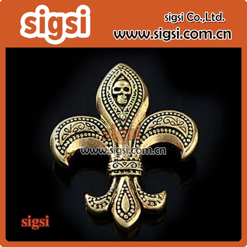 

nifty skeleton rhinestone brooch